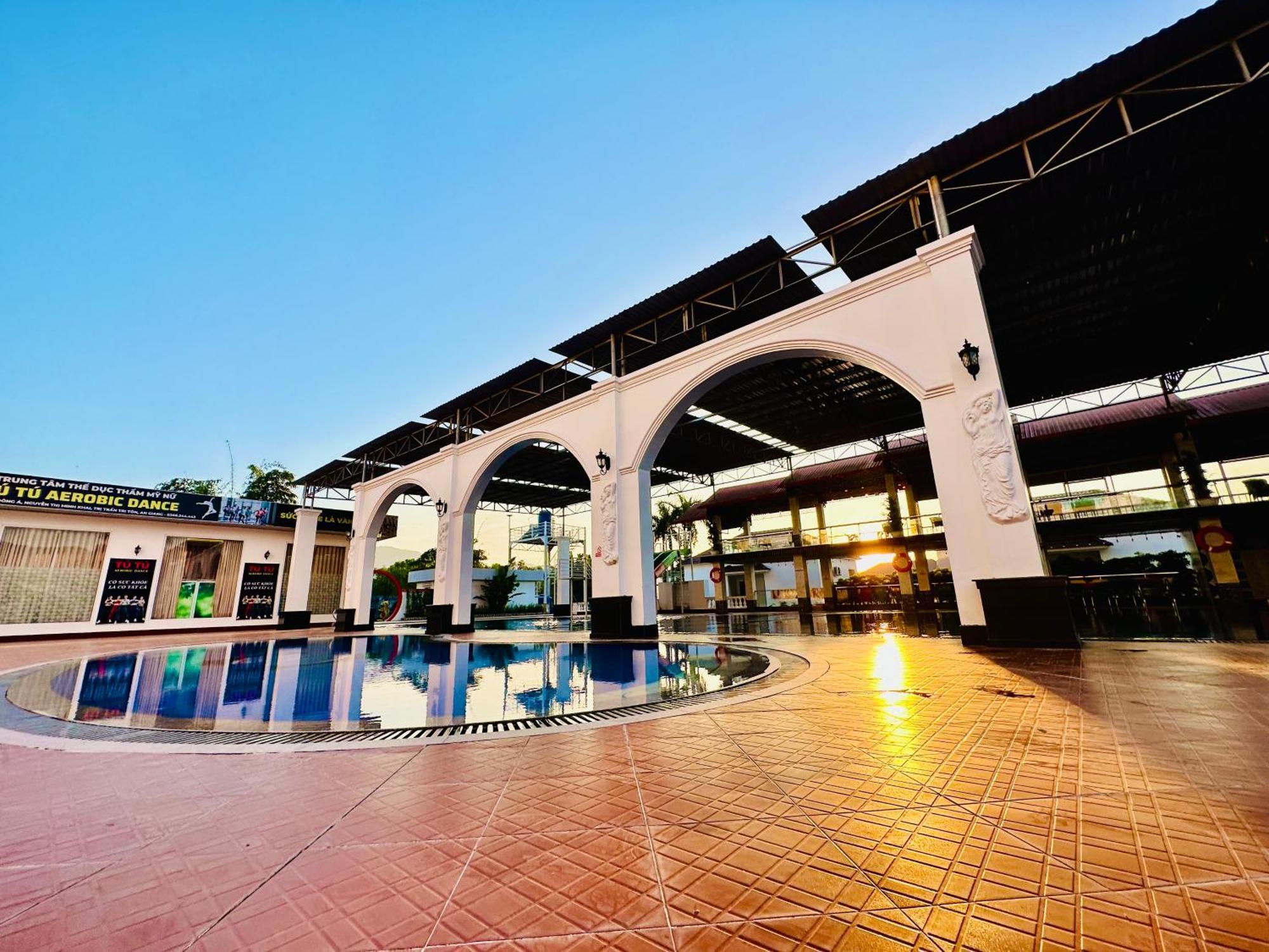 Rong Vang Resort Tri Ton 외부 사진