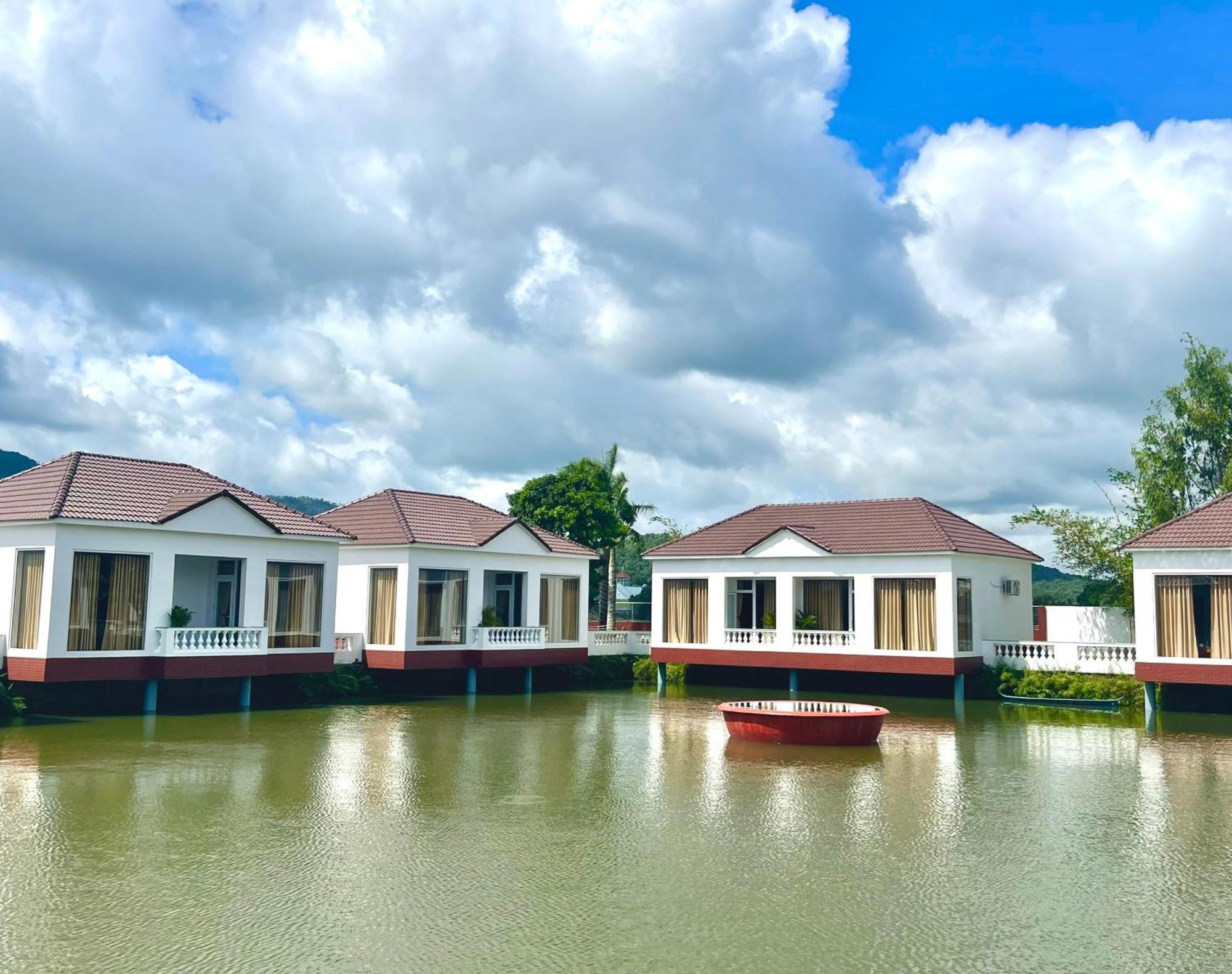 Rong Vang Resort Tri Ton 외부 사진